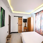 White Country Villages Hotel 3*
