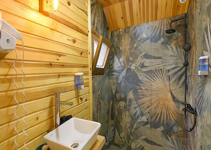 White Country Villages Hotel 3*