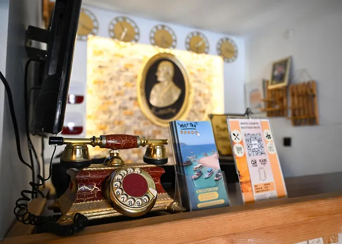 White Country Villages Hotel 3*